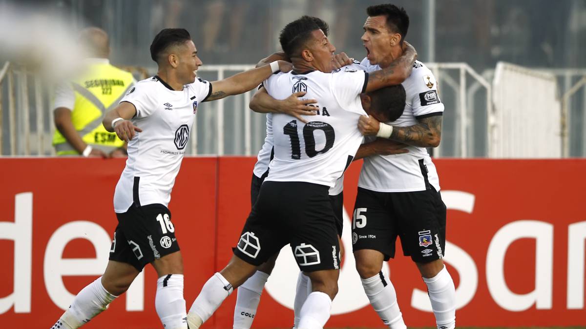 Colo Colo lider en la tabla de posiciones