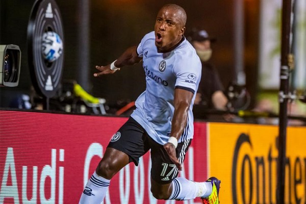 Colo Colo estaría interesado en el fichaje de Sergi Santos