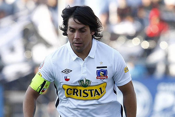 Arturo Sanhueza arengó a Esteban Paredes Foto: MARCELO HERNANDEZ/PHOTOSPORT