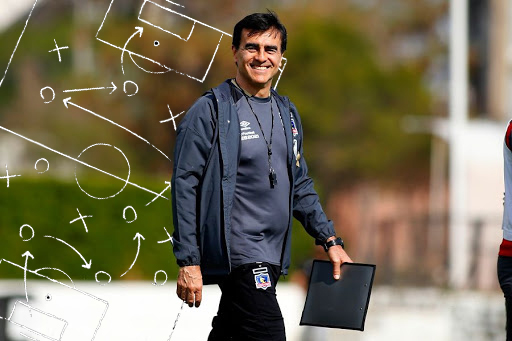 Las variantes que tendrá Gustavo Quinteros para el Colo Colo versión 2021