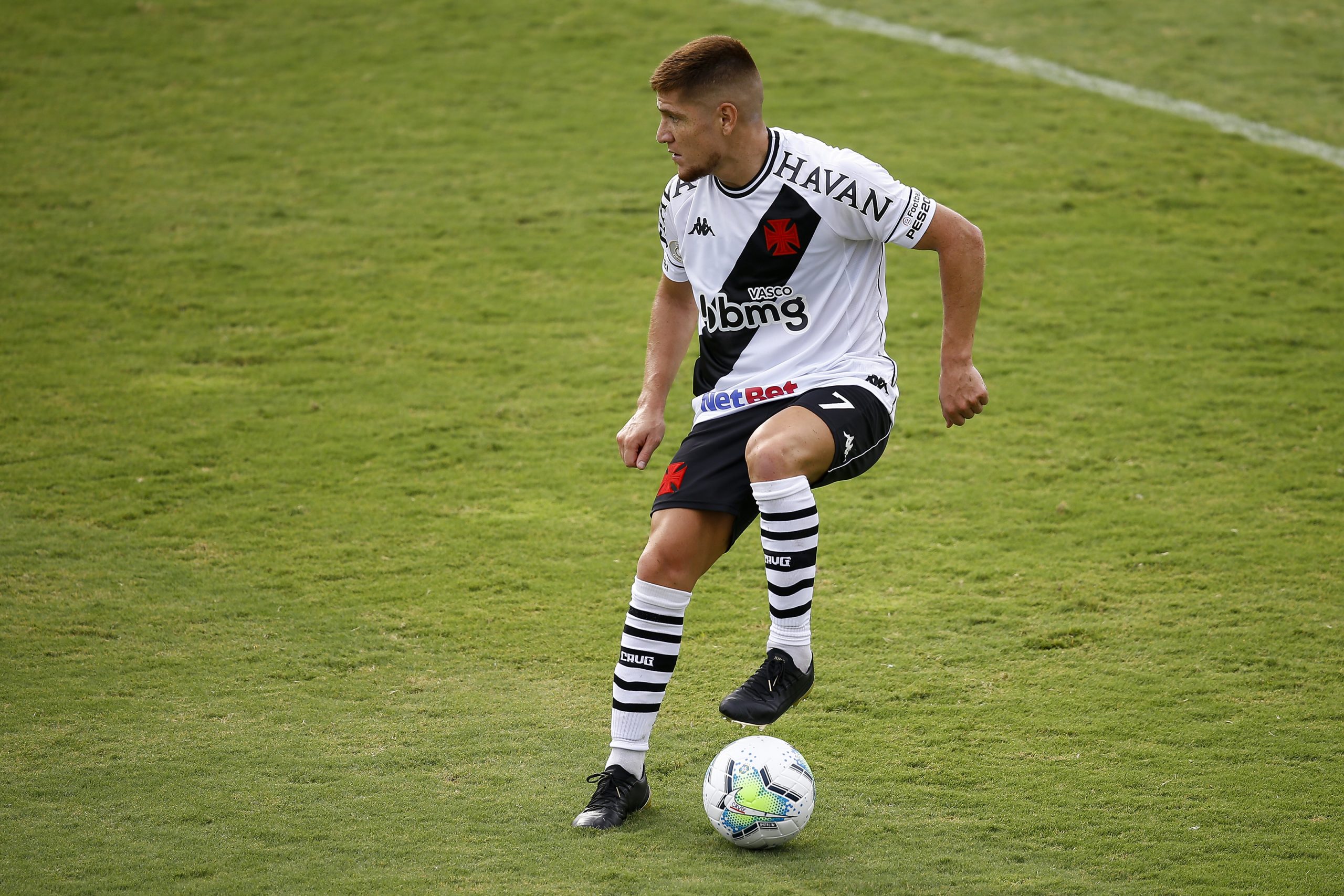 Se acerca: Los detalles que faltan para la llegada de Leonardo Gil a Colo Colo