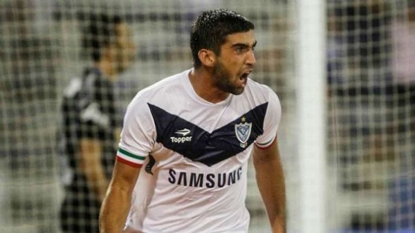 Se reactiva interés de Colo Colo por E,miliano Amor