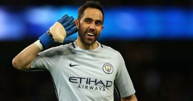 Claudio Bravo le respondió a medio deportivo