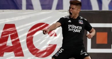 Leonardo Gil tabla Colo Colo / cooperativa