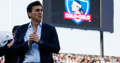 Rompió el silencio: Gustavo Quinteros se refirió al interés de la selección chilena