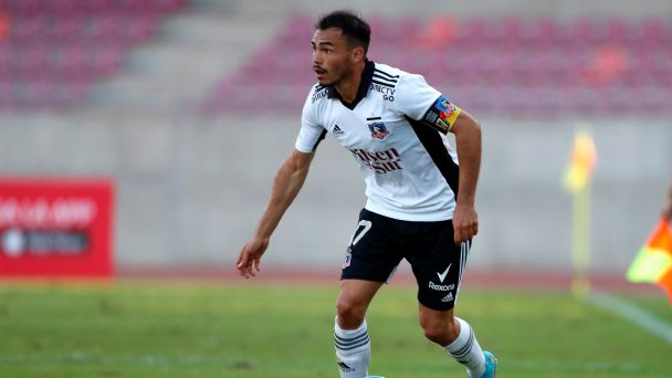 Colo Colo busca opciones para reemplazar a Gabriel Suazo ante posible partida