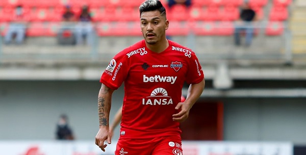 Lorenzo Reyes podría llegar al Monumental