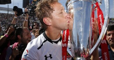 Luis Mena dio a conocer su decisión de cara al Plebiscito