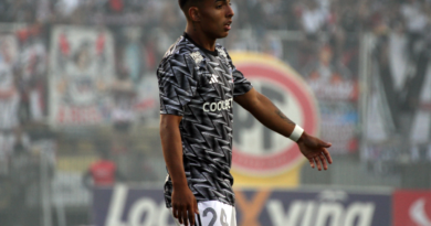 Jordhy Thompson Colo Colo